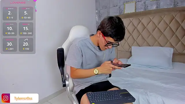 TylerCross_ Webcamshow