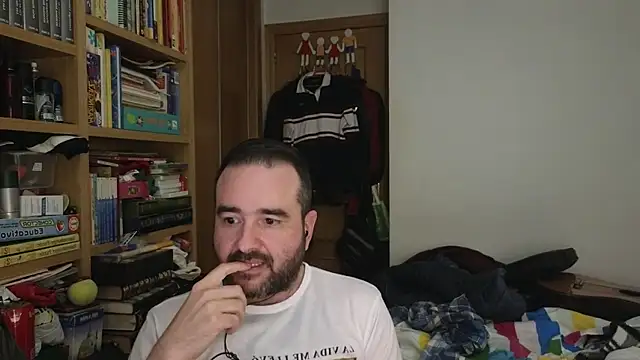 دردشة curiosillo83 الجنسية المباشرة