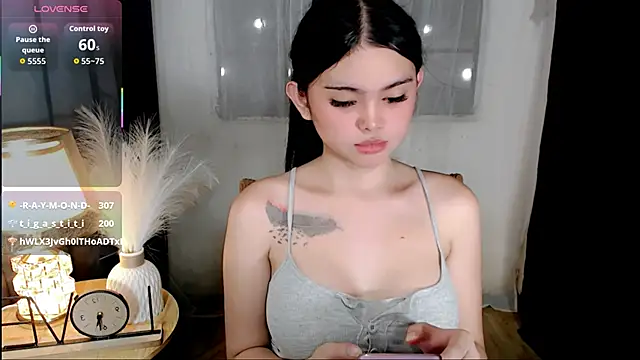 wildest_fantasy's Live XXX Chat