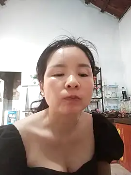 Ivy_Trix2's Live XXX Chat