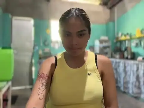 Alaia_River Adlı Modelin Web Kamerası Şovu