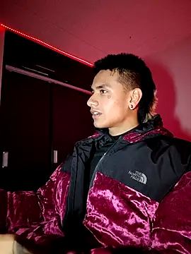 BADFUCKPUSSYHARDCOREのライブXXXチャット