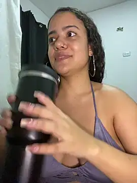 Chat XXX ao vivo de demonaughtyyy