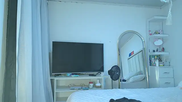 eva_sin18 Adlı Modelin Canlı XXX Sohbeti