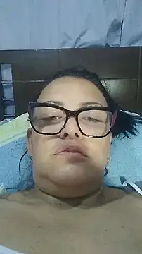 Xoticxenax Adlı Modelin Canlı XXX Sohbeti