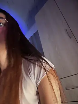 Czat XXX na żywo – Eveliin_ruiz