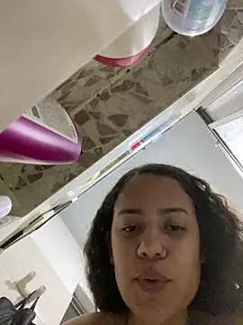 demonaughtyyyのライブXXXチャット