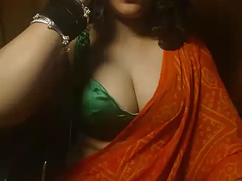 HOT-PAYAL Adlı Modelin Canlı XXX Sohbeti