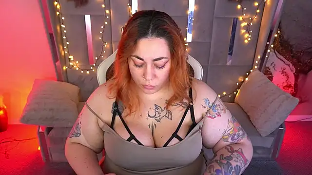 دردشة Kittywakee الجنسية المباشرة