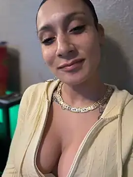 Živý XXX chat FerrariFrench