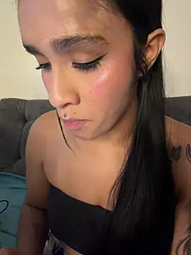 Isabella-Teen Live XXX-Chat