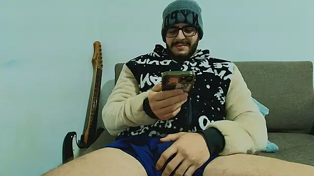 Chat XXX en directo de thomas_gun