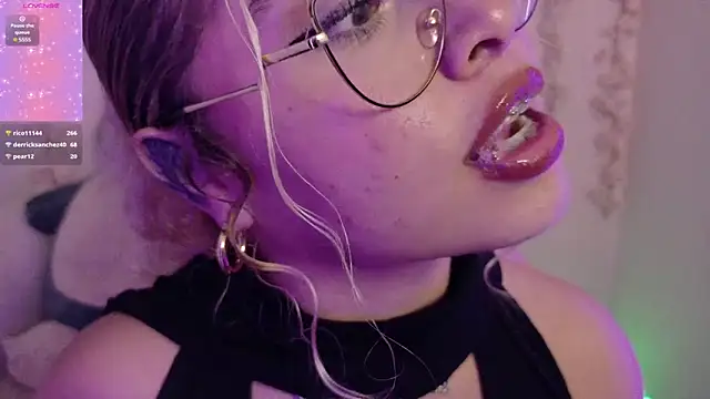 عرض كام Haelycute