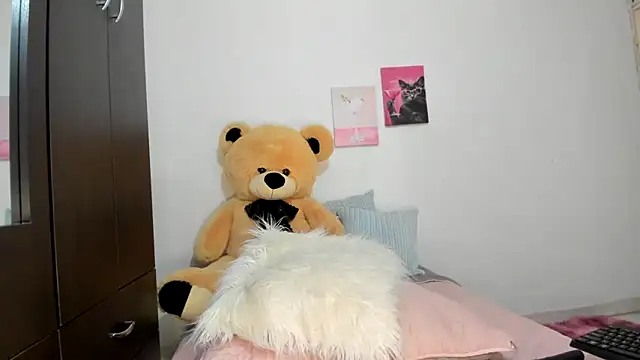 caro_gemm's Live XXX Chat