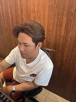 TitanryuのライブXXXチャット