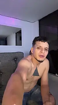 ArturoDelgado1 Live XXX-Chat