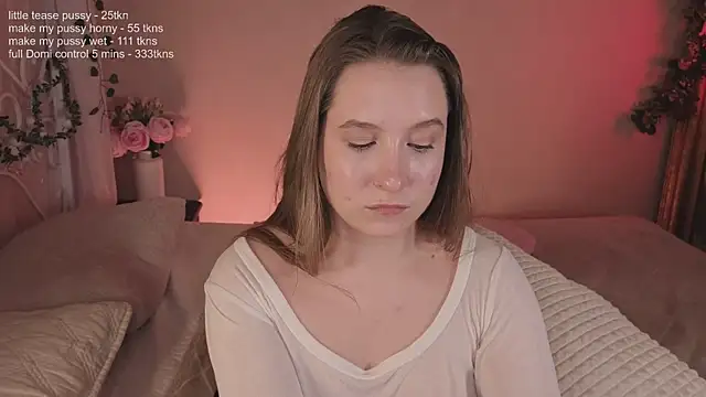 saint_trisha's Live XXX Chat