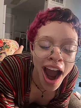 jojosbizarrelyf's Live XXX Chat