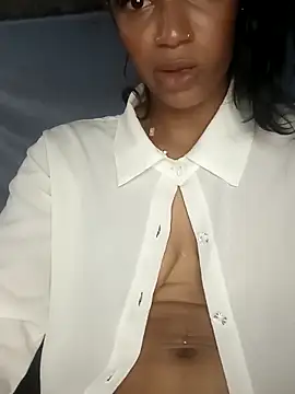 Chat XXX ao vivo de FlorSalvaje_