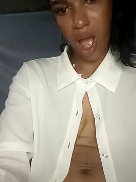 FlorSalvaje_ Adlı Modelin Canlı XXX Sohbeti