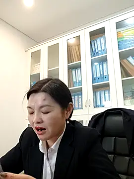 ialnuyoa_h's Live XXX Chat