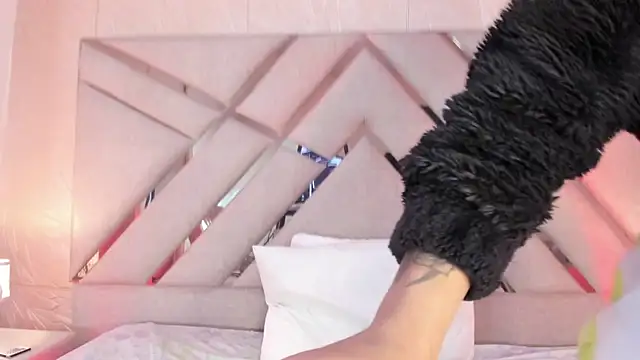 แชท XXX สดของ sophie_pariss