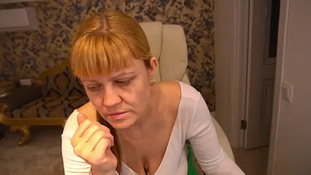 Czat XXX na żywo – BellaLaPetit