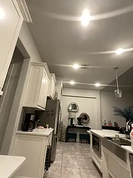 Exotic_Queen_ Chat XXX in diretta