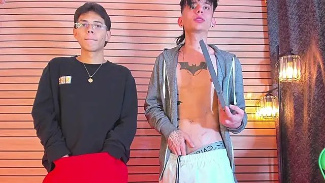 TheBatMansion Chat XXX in diretta