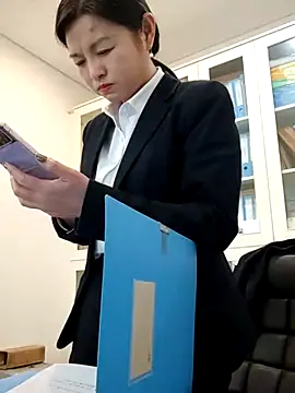 ialnuyoa_h Live XXX-Chat