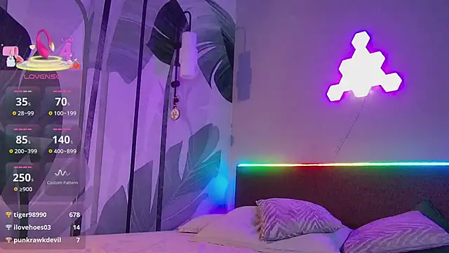 RubyValenのライブXXXチャット