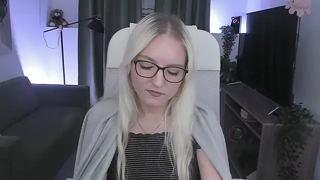 Онлайн чат XXX ViolaMore