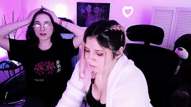 DiaAngell: απευθείας συνομιλία ΧΧΧ