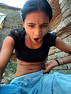 R_Roshni: διαδικτυακό σόου στην κάμερα