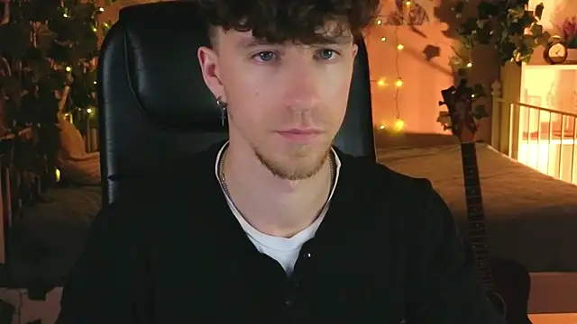 mark_caron élő XXX-chatje