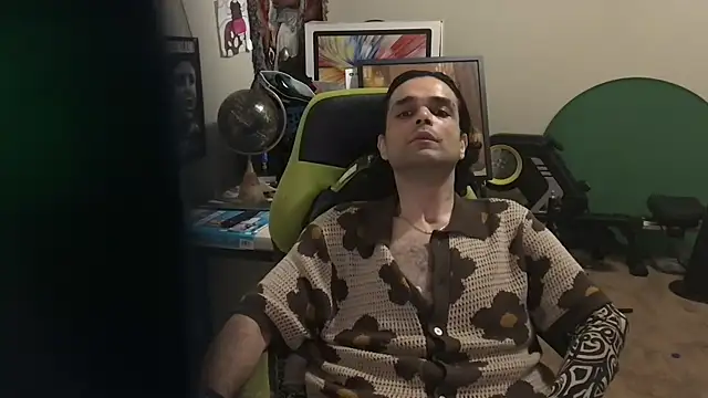 KungFuPanda001: διαδικτυακό σόου στην κάμερα