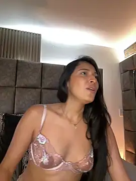 Онлайн чат XXX BrigitteVons