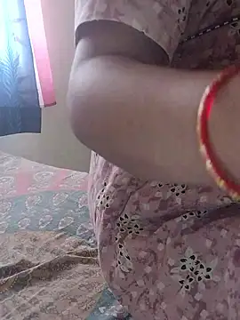 Sexynageena Adlı Modelin Web Kamerası Şovu