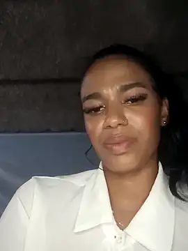 FlorSalvaje_'s Live XXX Chat