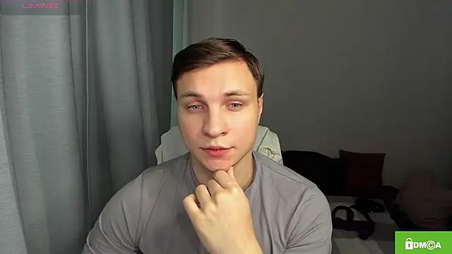 handsome_guy01 网络视讯表演