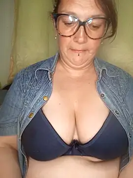 Chatroom XXX en direct de _Saraqueen