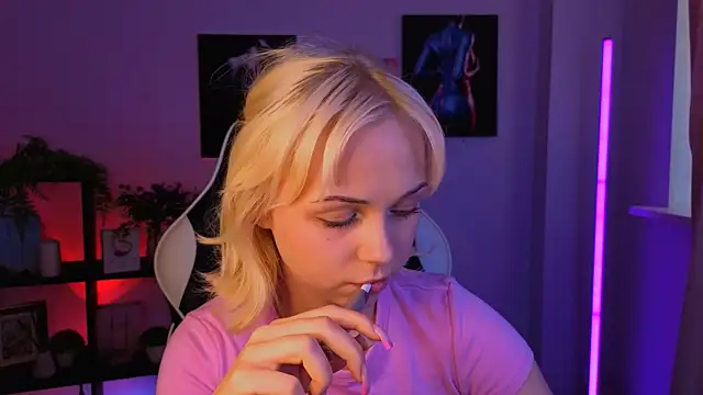 ElenaMonroe Obrolan Langsung XXX