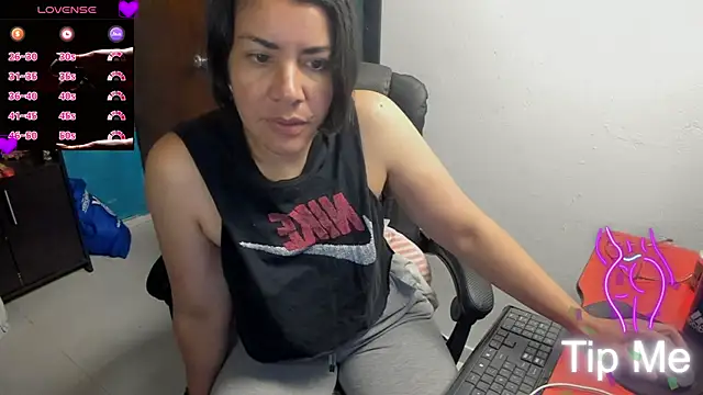 peanut_tangerine Chat XXX in diretta