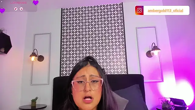 Chat XXX en directo de Amber_gold_