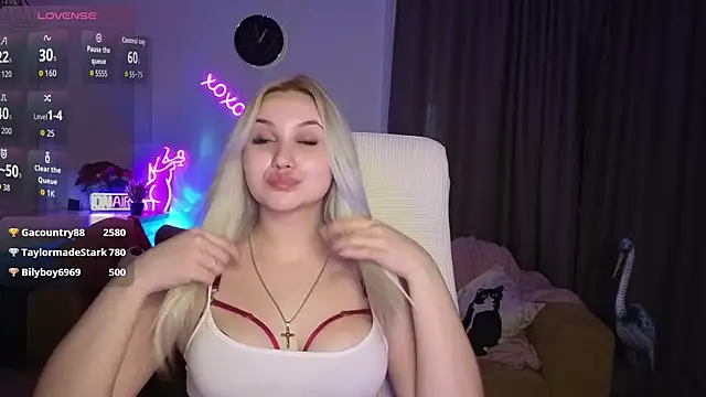 adrelaxina's Live XXX Chat