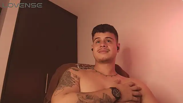 BjornSteel élő XXX-chatje