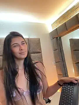 Chat +18 de BrigitteVons ao vivo