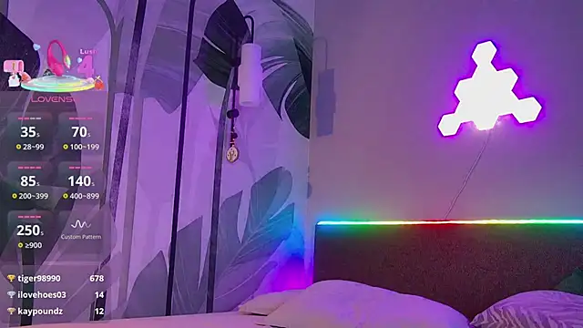 RubyValen Obrolan Langsung XXX