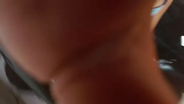 دردشة KeniaLovex الجنسية المباشرة