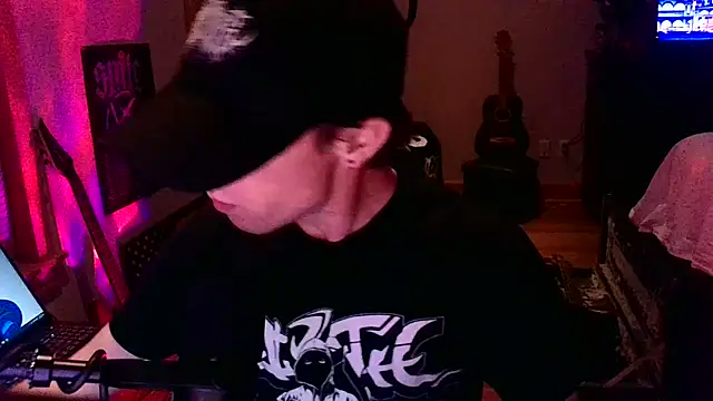 Pokazy przed kamerką – LEVIATHANX666